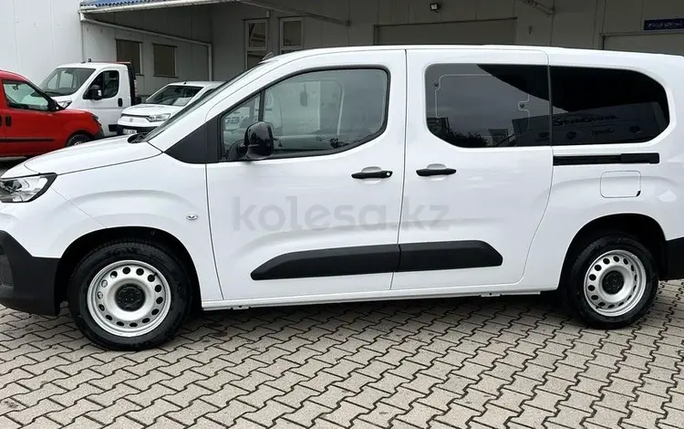 Toyota ProAce Verso 2025 годаүшін25 400 000 тг. в Алматы