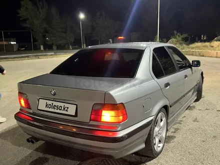 BMW 325 1994 года за 2 500 000 тг. в Алматы – фото 4