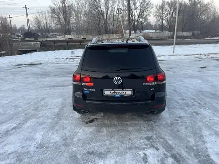Volkswagen Touareg 2009 года за 8 500 000 тг. в Алматы – фото 2