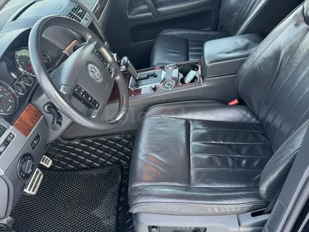 Volkswagen Touareg 2009 года за 8 500 000 тг. в Алматы – фото 7