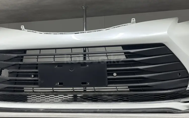 Бампер на Toyota Sienna за 250 000 тг. в Алматы