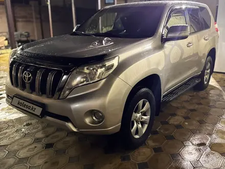 Toyota Land Cruiser Prado 2014 года за 15 500 000 тг. в Актобе – фото 4