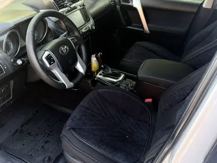 Toyota Land Cruiser Prado 2014 года за 15 500 000 тг. в Актобе – фото 5