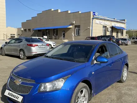 Chevrolet Cruze 2011 года за 2 500 000 тг. в Уральск – фото 4