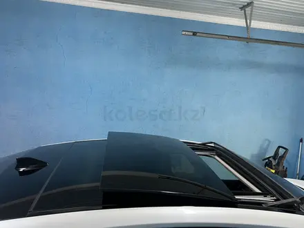 Toyota Camry 2022 года за 14 950 000 тг. в Уральск – фото 28