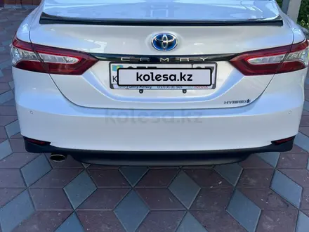 Toyota Camry 2022 года за 14 950 000 тг. в Уральск – фото 4