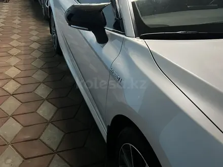Toyota Camry 2022 года за 14 950 000 тг. в Уральск – фото 13