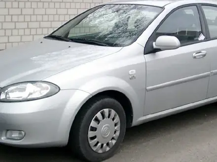 Зеркало Chevrolet Daewoo за 5 000 тг. в Актобе