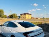 Hyundai Sonata 2019 годаүшін11 000 000 тг. в Уральск – фото 2