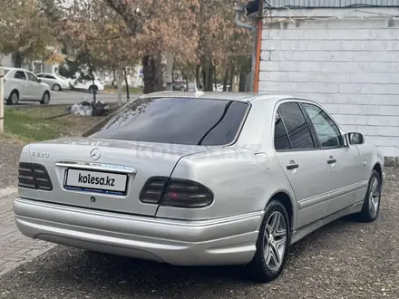 Mercedes-Benz E 320 1997 года за 3 000 000 тг. в Шымкент – фото 5