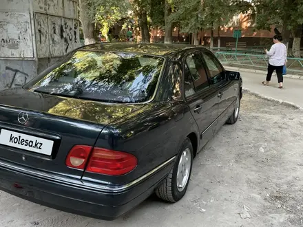 Mercedes-Benz E 230 1998 года за 3 500 000 тг. в Тараз – фото 6