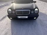 Mercedes-Benz E 240 1998 года за 3 000 000 тг. в Астана