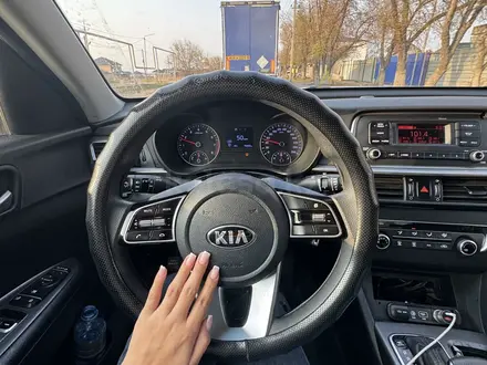 Kia K5 2021 года за 7 300 000 тг. в Алматы – фото 7