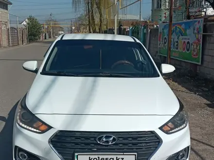 Hyundai Accent 2018 года за 7 200 000 тг. в Алматы – фото 2