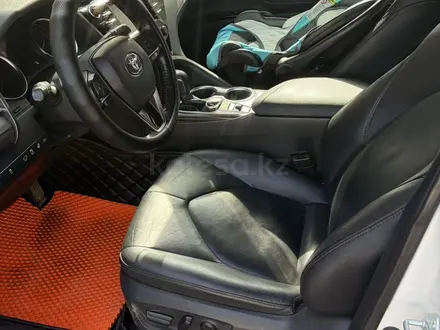 Toyota Camry 2019 года за 12 700 000 тг. в Павлодар – фото 18