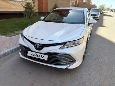 Toyota Camry 2019 года за 12 700 000 тг. в Павлодар