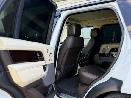 Land Rover Range Rover 2019 года за 39 500 000 тг. в Алматы – фото 16