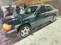 Mercedes-Benz E 200 1995 года за 2 050 000 тг. в Актобе