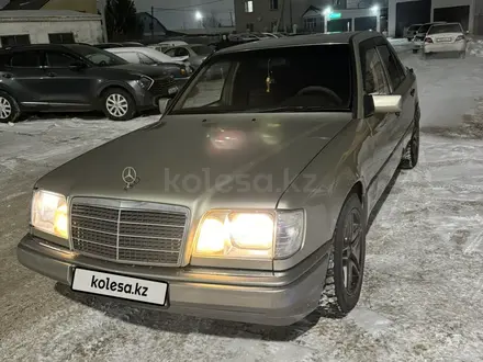 Mercedes-Benz E 220 1994 года за 2 500 000 тг. в Астана – фото 23