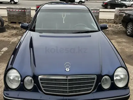 Mercedes-Benz E 240 2000 года за 4 000 000 тг. в Астана – фото 10