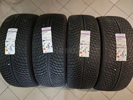 Michelin Pilot Alpin 5 SUV 285/40 R23 111V за 400 000 тг. в Семей