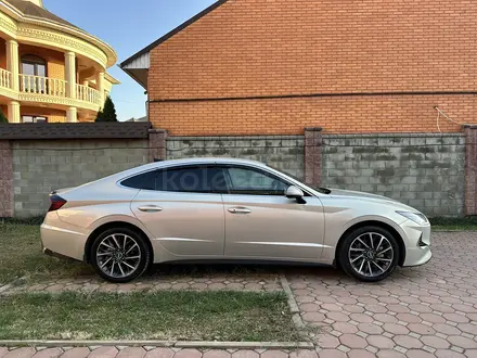 Hyundai Sonata 2021 года за 12 500 000 тг. в Алматы