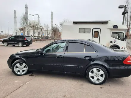 Mercedes-Benz E 220 2003 года за 4 800 000 тг. в Астана – фото 6