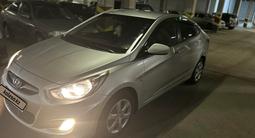 Hyundai Solaris 2011 года за 4 500 000 тг. в Астана – фото 2