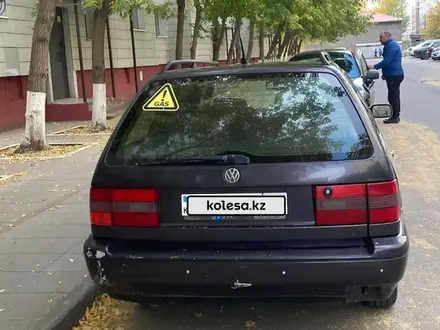 Volkswagen Passat 1995 года за 1 850 000 тг. в Астана – фото 10