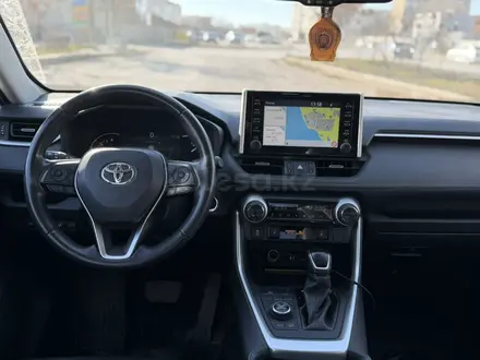 Toyota RAV4 2020 года за 15 500 000 тг. в Актау – фото 10