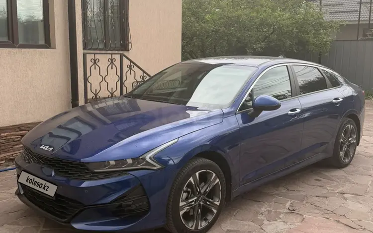 Kia K5 2022 года за 10 000 000 тг. в Алматы
