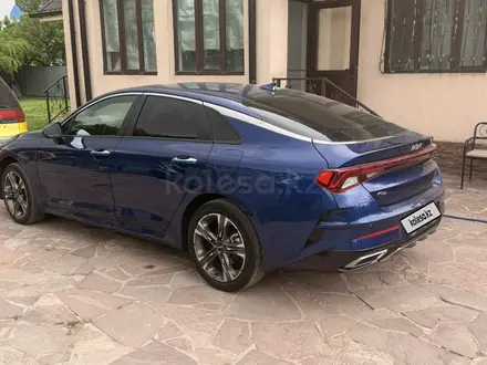Kia K5 2022 года за 10 000 000 тг. в Алматы – фото 3