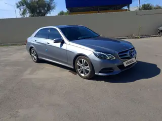 Mercedes-Benz E 200