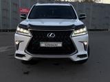 Lexus LX 570 2018 года за 44 000 000 тг. в Павлодар