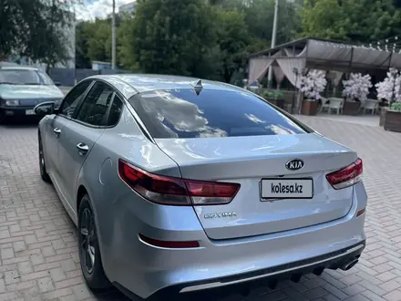 Kia Optima 2018 года за 5 900 000 тг. в Уральск – фото 4