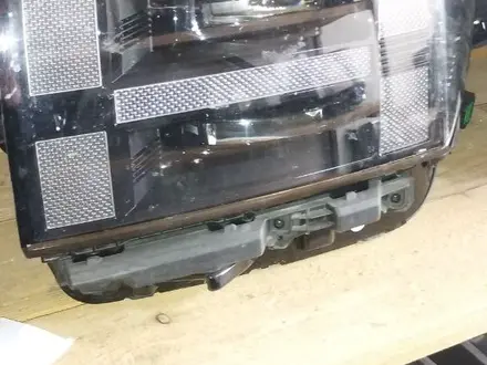 Фара на хюндай санта-фе за 200 000 тг. в Кызылорда