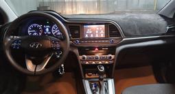 Hyundai Elantra 2019 года за 7 500 000 тг. в Атырау – фото 4
