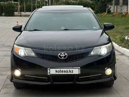 Toyota Camry 2014 года за 7 850 000 тг. в Астана – фото 4