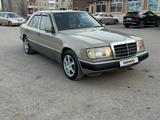 Mercedes-Benz E 200 1991 года за 1 800 000 тг. в Караганда – фото 3