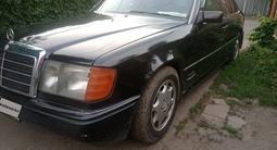 Mercedes-Benz E 230 1992 года за 1 100 000 тг. в Алматы – фото 2