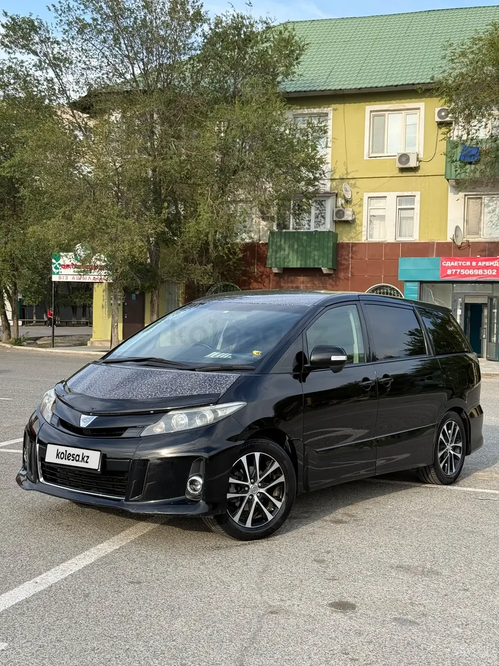Toyota Estima, 2013