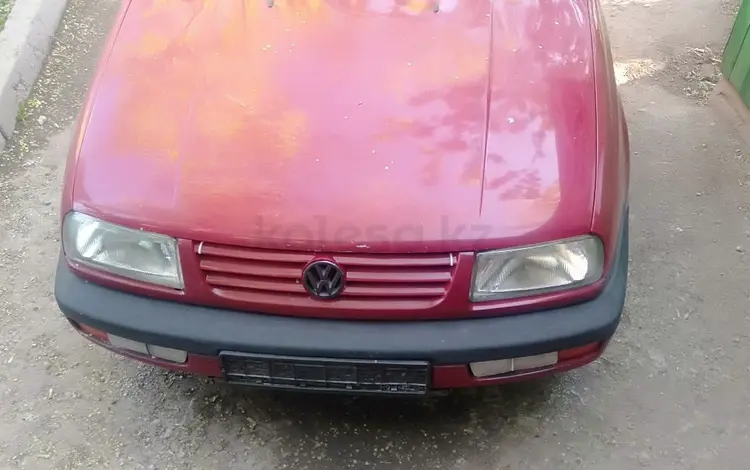 Volkswagen Vento 1992 года за 1 000 000 тг. в Астана