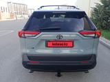 Toyota RAV4 2020 года за 14 000 000 тг. в Атырау – фото 4