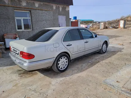 Mercedes-Benz E 280 1996 года за 3 200 000 тг. в Кызылорда – фото 2