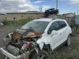 Chevrolet Tracker 2015 года за 888 888 тг. в Атырау – фото 4
