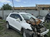 Chevrolet Tracker 2015 года за 888 888 тг. в Атырау – фото 3