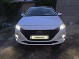 Hyundai Accent 2023 года за 9 700 000 тг. в Шымкент – фото 5