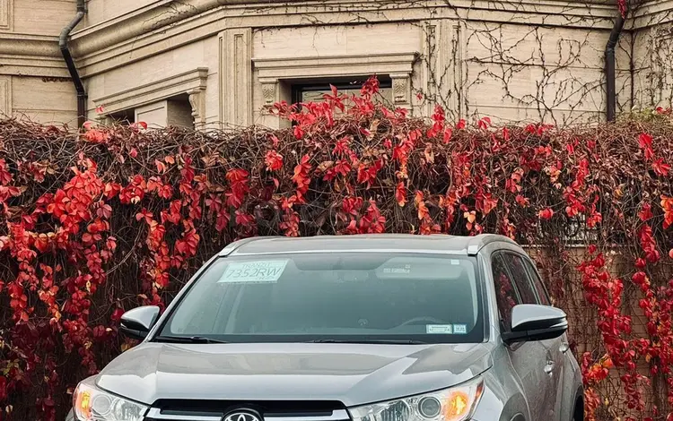 Toyota Highlander 2014 года за 11 700 000 тг. в Актау