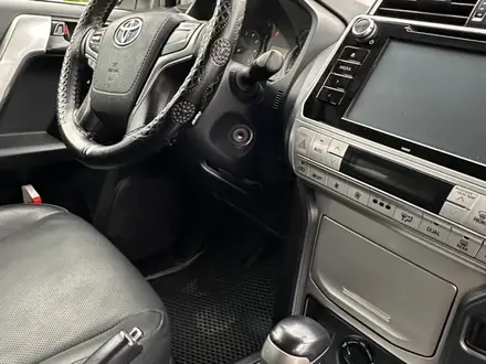 Toyota Land Cruiser Prado 2018 года за 23 000 000 тг. в Шымкент – фото 13