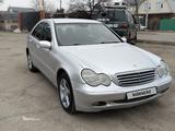 Mercedes-Benz C 240 2003 года за 3 500 000 тг. в Алматы – фото 4